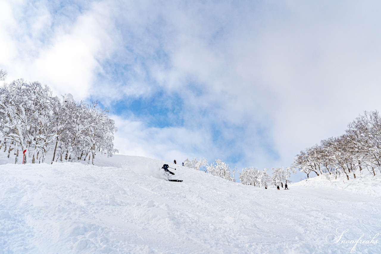 富良野スキー場　気温 -14℃。ダイヤモンドダストが煌めく、国内屈指のリゾートゲレンデを堪能♪